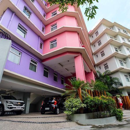 Myspace Hotel @Bgc Pasig City Exterior photo