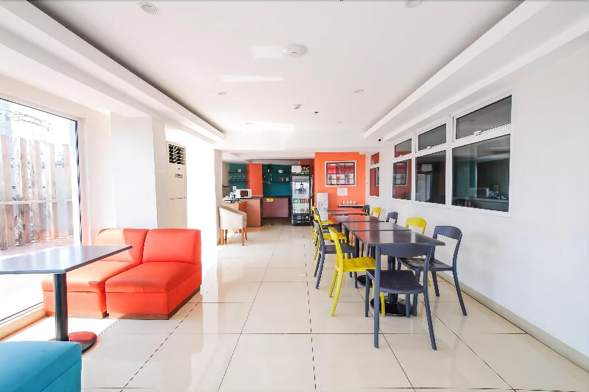 Myspace Hotel @Bgc Pasig City Exterior photo