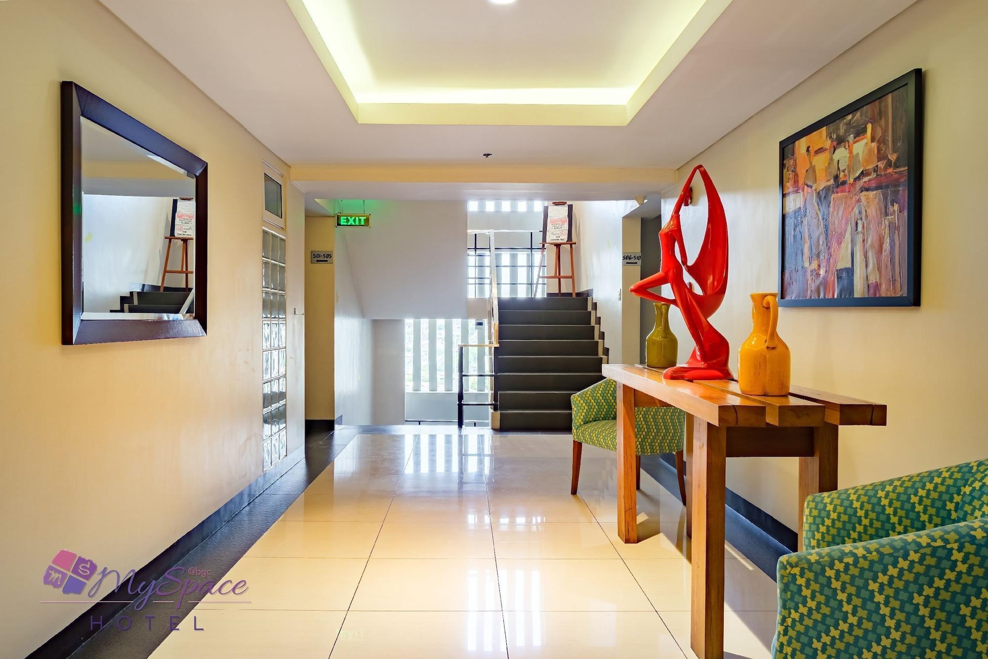 Myspace Hotel @Bgc Pasig City Exterior photo
