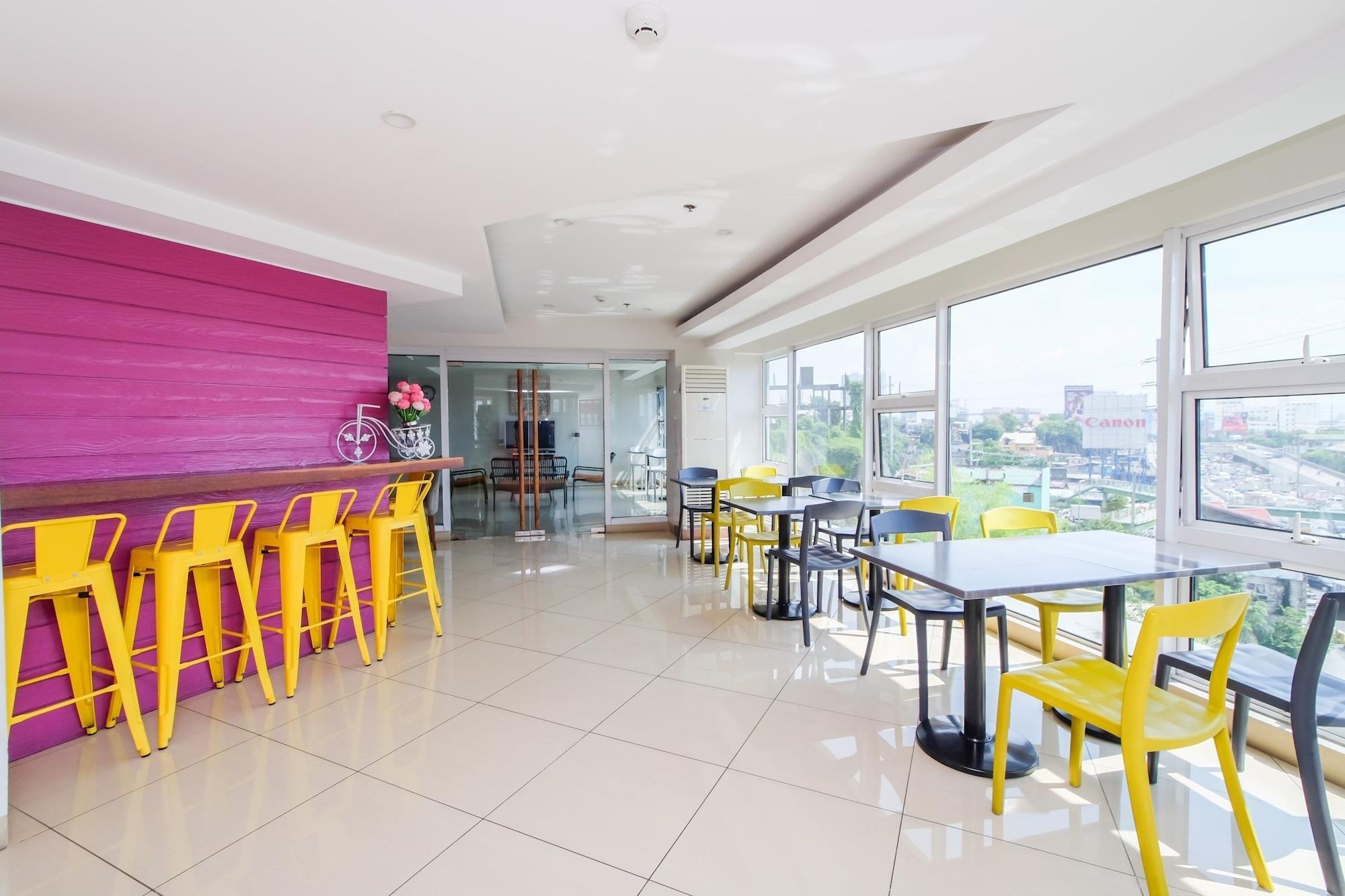 Myspace Hotel @Bgc Pasig City Exterior photo
