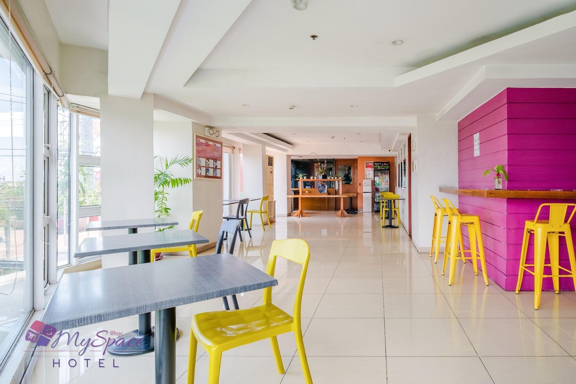 Myspace Hotel @Bgc Pasig City Exterior photo